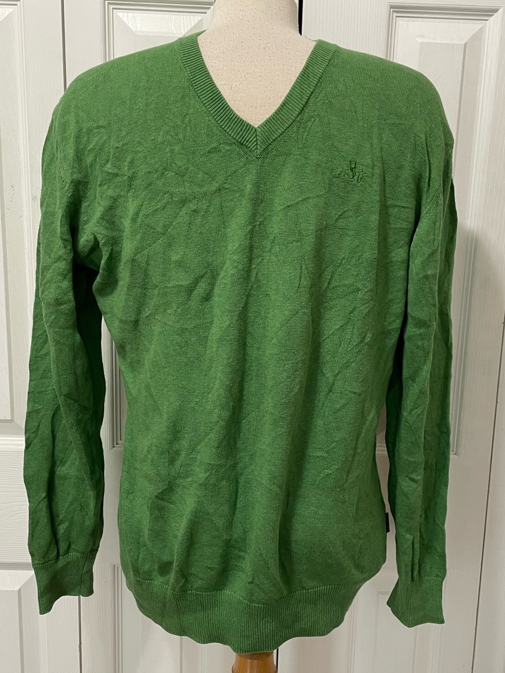 OTTO Men's V-Neck Sweater in Green